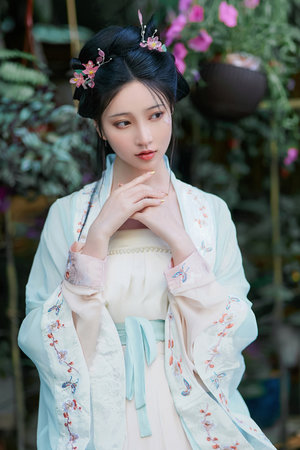课代表让我桶她30分